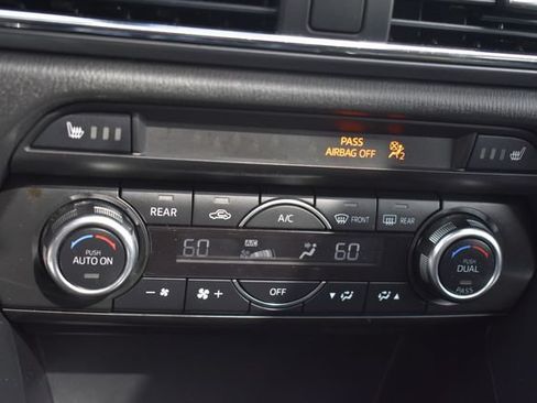 Used 2018 MAZDA CX-9 Touring w/ Touring Premium Package FWD image 27