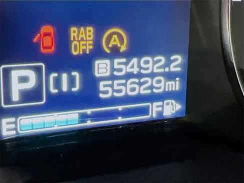 Used 2023 Subaru Crosstrek 2.5i Limited w/ Moonroof Package image 5