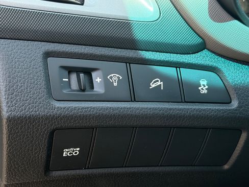 Used 2015 Hyundai Santa Fe Sport w/ Option Group 02 FWD image 18
