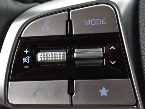 Used 2025 Kia Telluride S FWD image 26