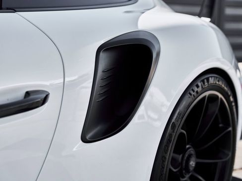 Used 2019 Porsche 911 GT3 RS RWD image 9