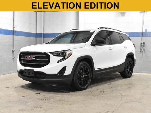 Used 2020 GMC Terrain SLE w/ Elevation Edition FWD image 3
