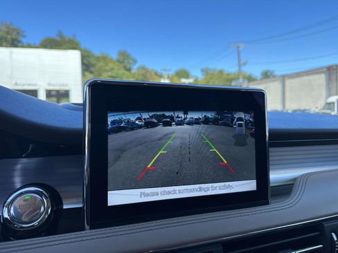 Used 2022 Lincoln Corsair Standard w/ Equipment Group 101A image 20