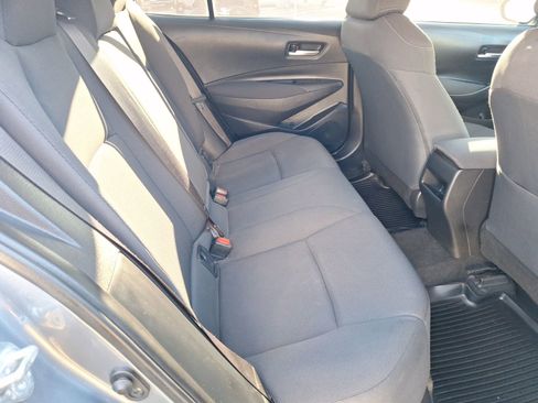 Used 2021 Toyota Corolla LE image 30