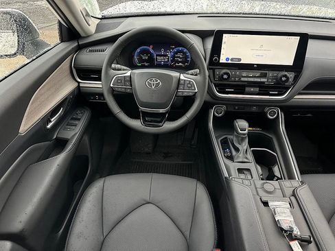 New 2026 Toyota Grand Highlander Limited image 14