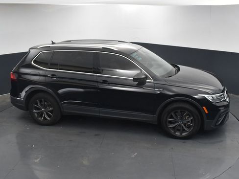 Used 2022 Volkswagen Tiguan SE image 27