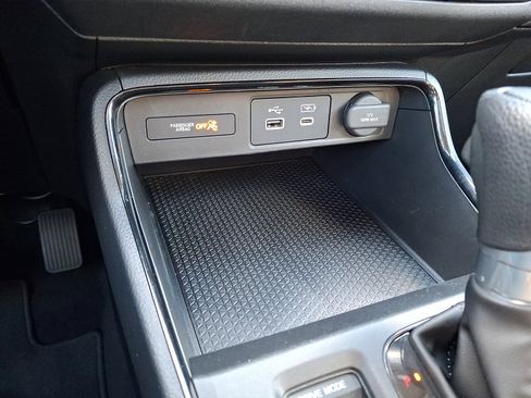 Used 2024 Honda CR-V EX image 25