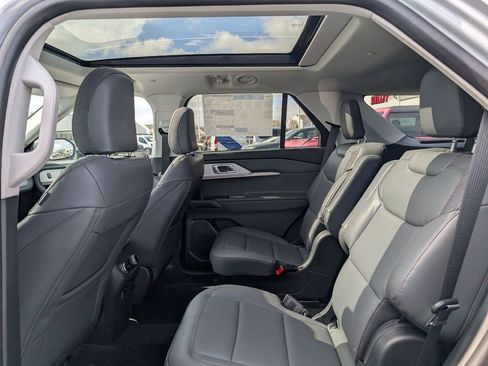 New 2026 Ford Explorer Active w/ Active Comfort Package image 45