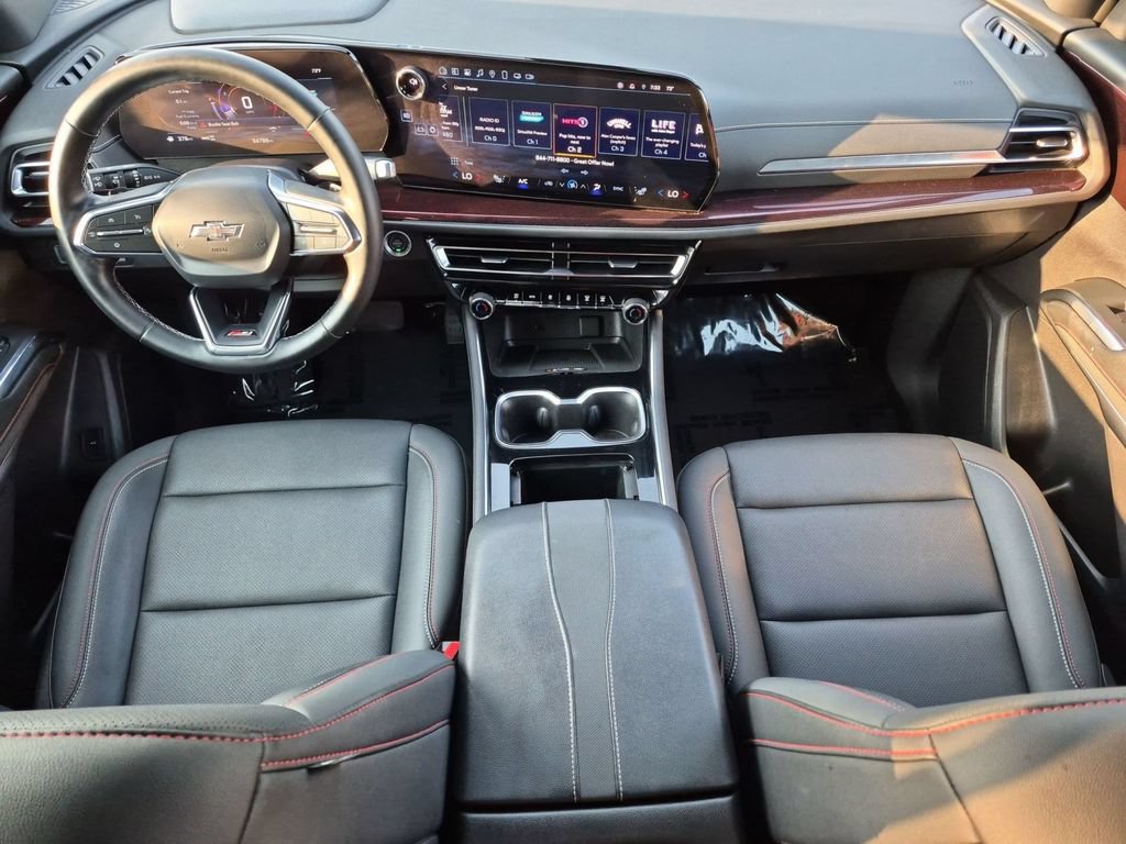 Used 2025 Chevrolet Traverse Z71 AWD/4WD image 29