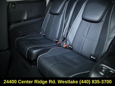 Used 2023 Mercedes-Benz GLS 450 4MATIC image 14