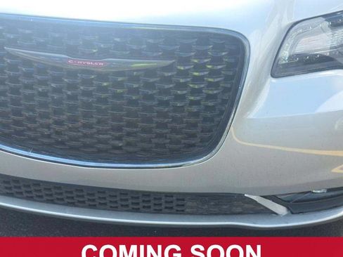 Used 2021 Chrysler 300 S RWD image 3