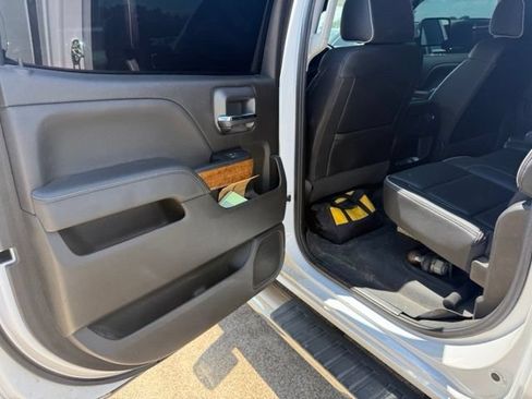 Used 2019 Chevrolet Silverado 2500 High Country w/ Duramax Plus Package AWD/4WD image 15