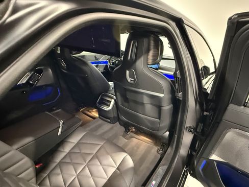 Used 2023 BMW 740i w/ Parking Assistance Package RWD image 65