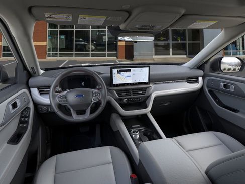 New 2025 Ford Explorer Active w/ Active Comfort Package image 9