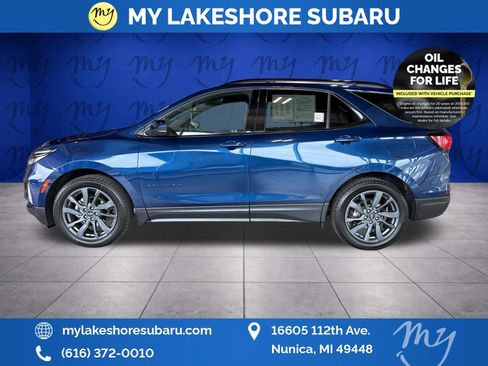Used 2022 Chevrolet Equinox RS w/ LPO, Floor Liner Package AWD/4WD image 4