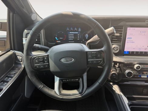 Used 2025 Ford F450 Platinum w/ FX4 Off-Road Package AWD/4WD image 12