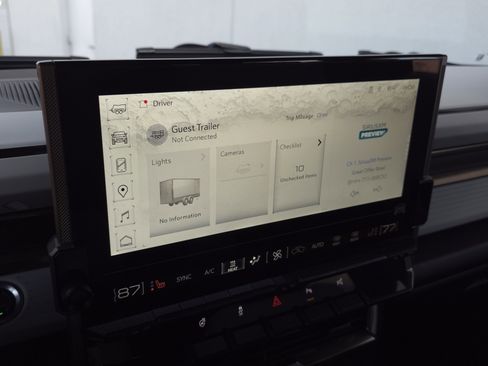 Used 2025 GMC Hummer EV 3X image 60