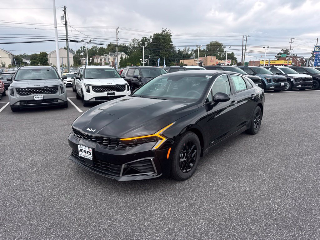 New 2026 Kia K5 LXS FWD image 1