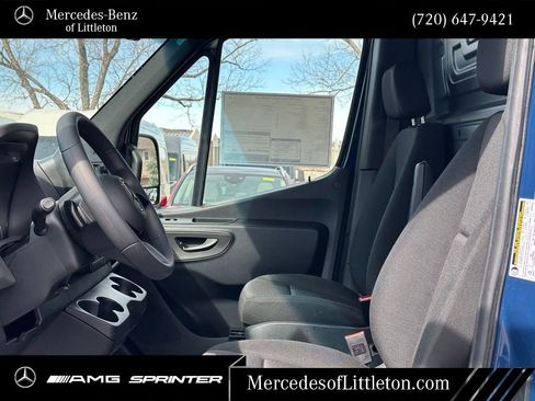 New 2025 Mercedes-Benz Sprinter 2500 image 12