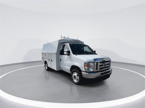 New 2025 Ford E-350 and Econoline 350 Super Duty w/ Power Equipment Group image 2
