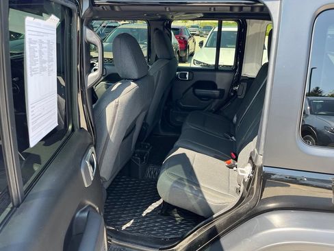 Used 2024 Jeep Wrangler Unlimited Sport AWD/4WD image 13