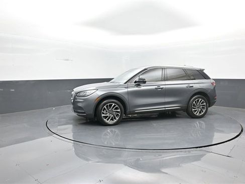 Used 2021 Lincoln Corsair AWD w/ Towing Package I image 4