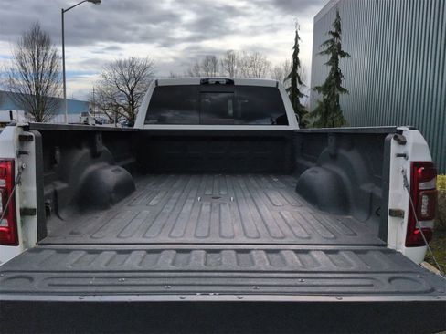 Used 2022 RAM 3500 Limited image 33