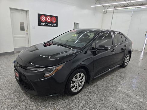 Used 2022 Toyota Corolla LE FWD image 4
