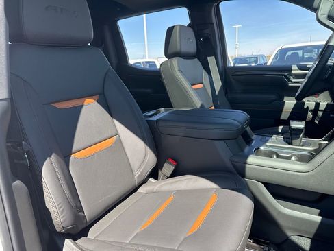 New 2026 GMC Sierra 1500 AT4 w/ AT4 Premium Package AWD/4WD image 40