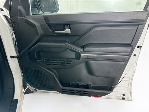 Used 2024 Toyota Tacoma TRD Off-Road AWD/4WD image 30