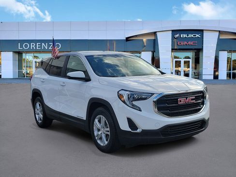 Used 2021 GMC Terrain SLE image 3