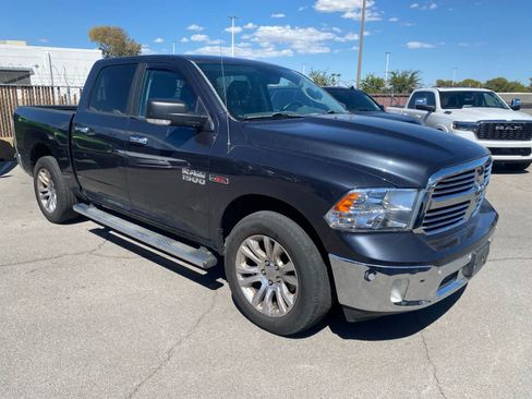 Used 2017 RAM 1500 Lone Star RWD image 3