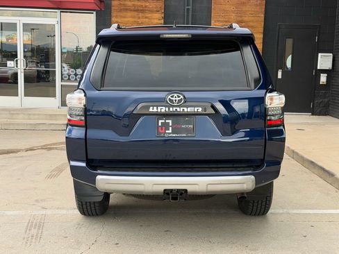 Used 2021 Toyota 4Runner TRD Off-Road Premium w/ Moonroof Package AWD/4WD image 13