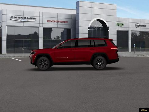 New 2026 Jeep Grand Cherokee L 4WD image 3