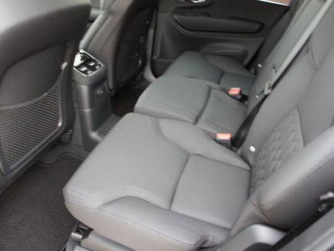 New 2025 Volvo XC90 T8 Plus w/ Protection Package Premier image 21