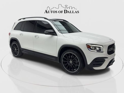 Used 2020 Mercedes-Benz GLB 250 w/ AMG Line image 2