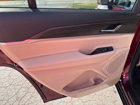 New 2025 Jeep Grand Cherokee L Limited w/ Trailer Tow Package image 17