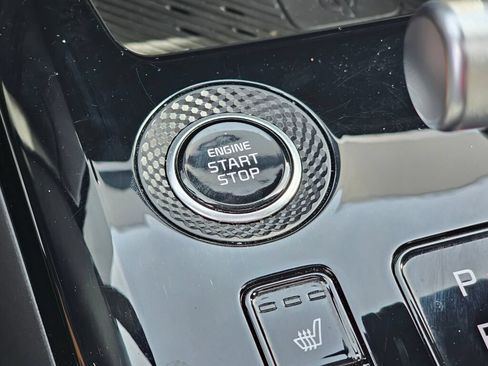 Used 2023 Kia Niro EX Touring FWD image 40