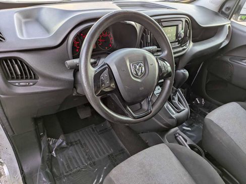 Used 2018 RAM ProMaster City Tradesman image 2