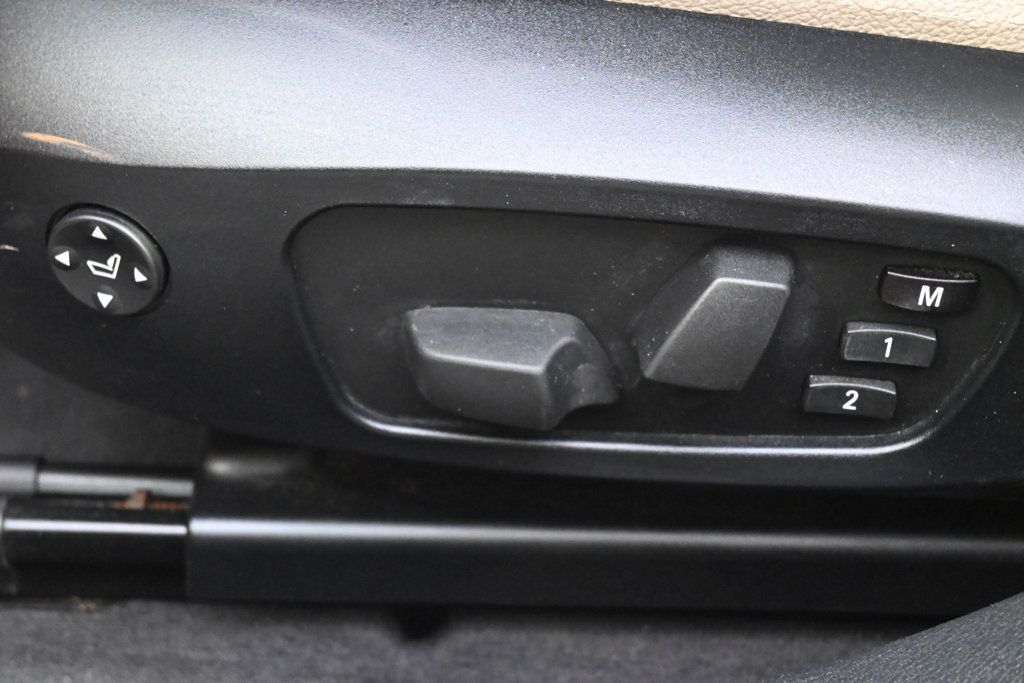 Used 2013 BMW X1 xDrive28i AWD/4WD image 14