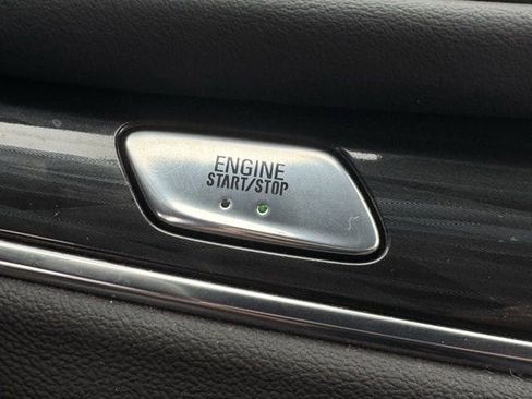 Used 2024 Buick Enclave Essence w/ Sport Touring Edition image 21