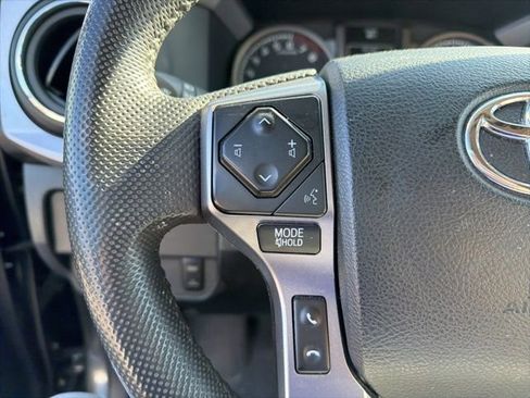 Used 2023 Toyota Tacoma 4x4 Double Cab image 21