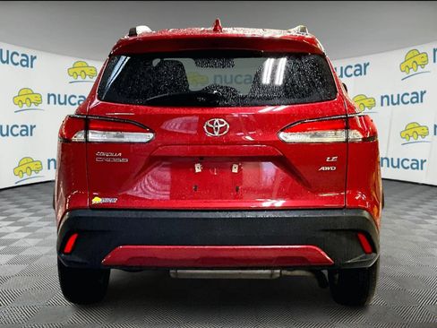 Used 2024 Toyota Corolla Cross LE image 5