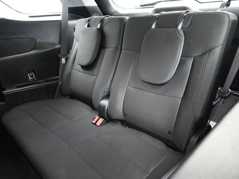 Certified 2022 Ford Explorer XLT image 29