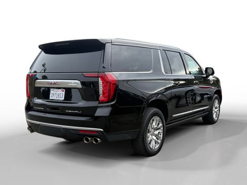 Used 2023 GMC Yukon XL Denali image 5