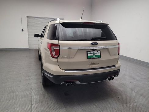 Used 2018 Ford Explorer Platinum image 6