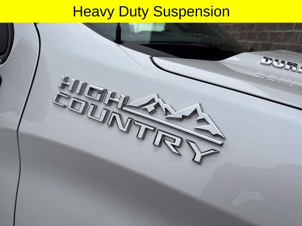 Used 2021 Chevrolet Silverado 1500 High Country w/ Technology Package AWD/4WD image 11