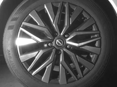 Used 2025 Nissan Altima 2.5 SV image 15