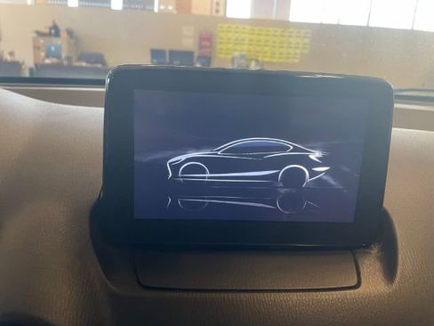 Used 2020 Toyota Yaris XLE FWD image 47