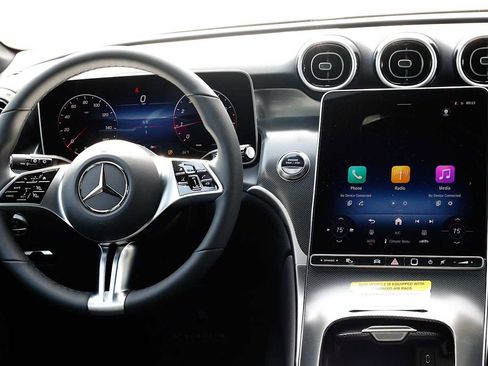 Used 2026 Mercedes-Benz GLC 300 GLC 300 image 12